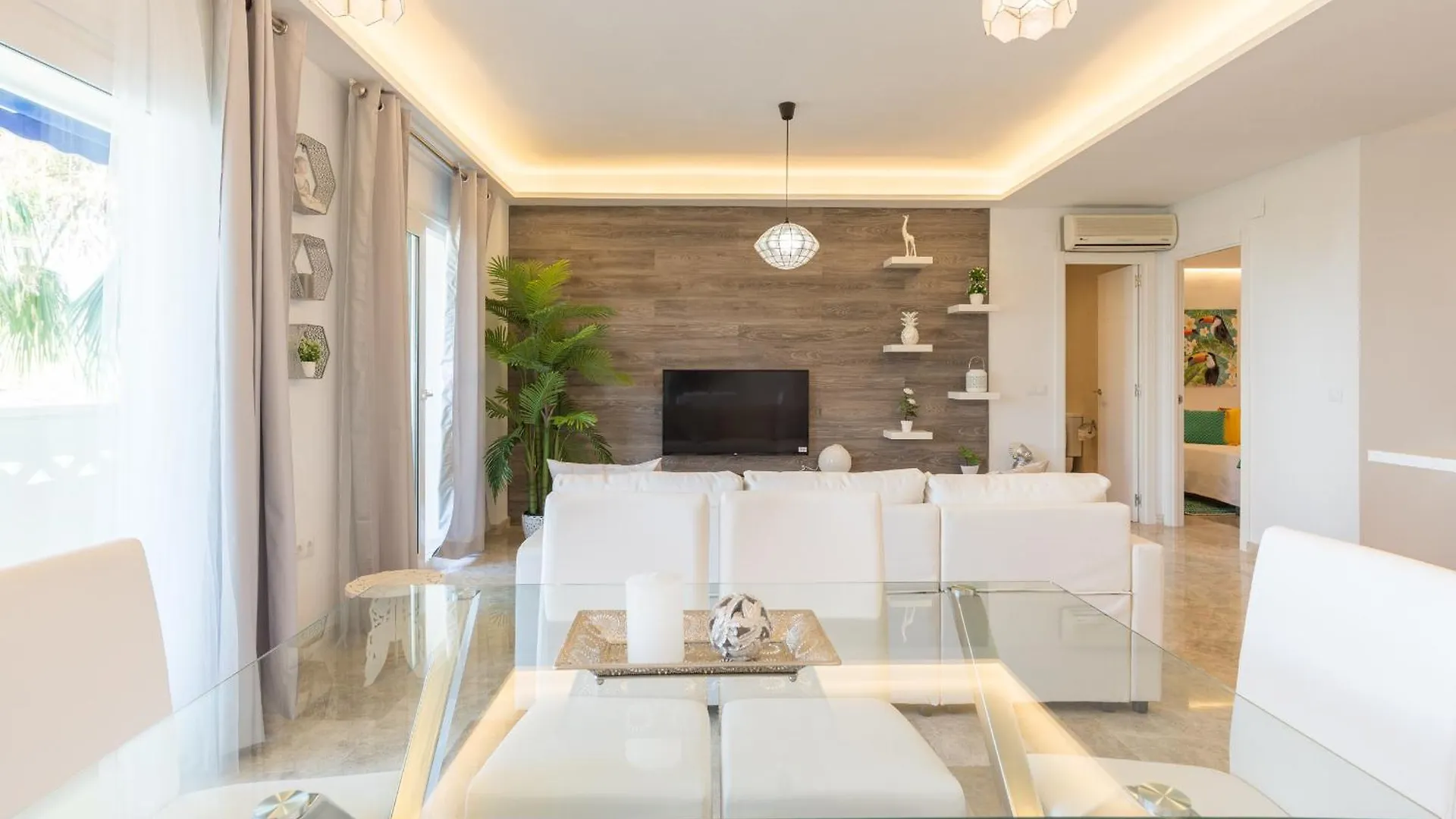 Saturnodream-4 Min To The Beach-Seasonal Pool Torremolinos Appartement