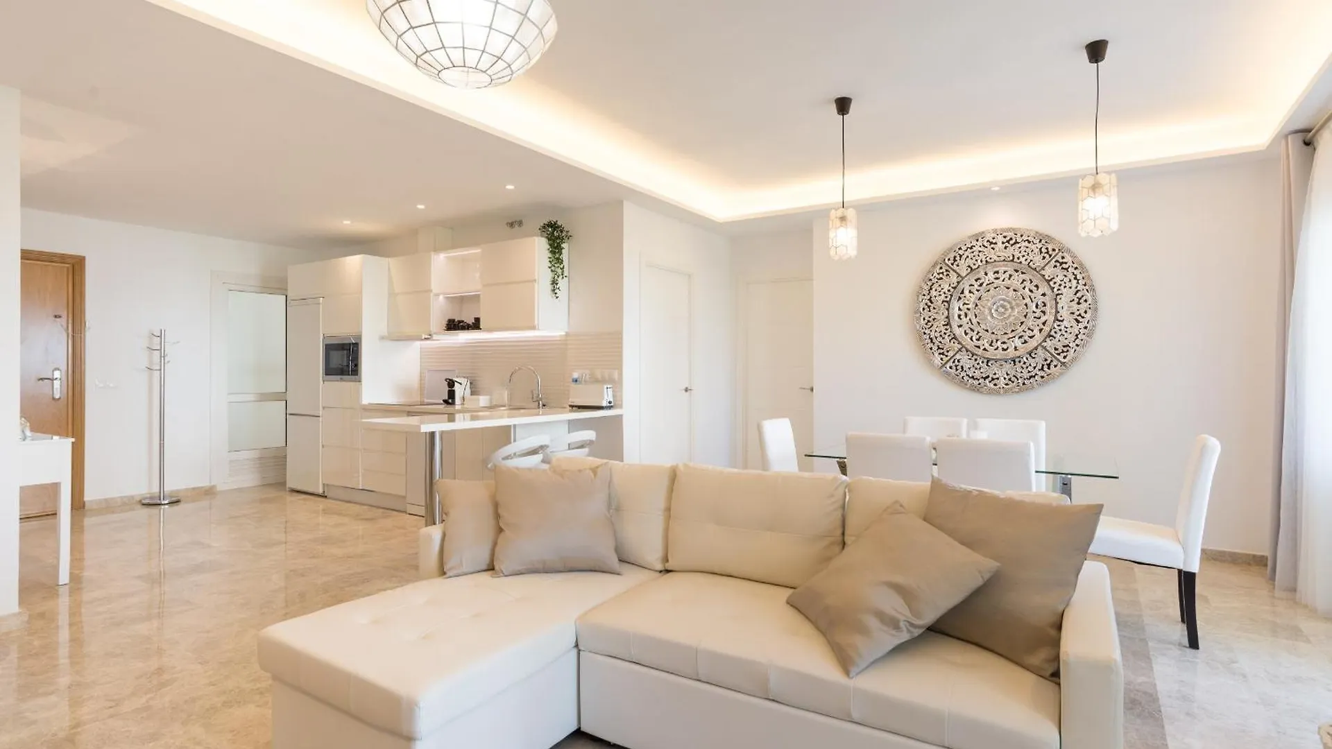 Saturnodream-4 Min To The Beach-Seasonal Pool Torremolinos Appartement